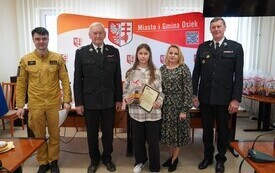 Julia Płaza z Zespołu Szk&oacute;ł im. Jana Pawła II w Osieku zajęła II miejsce w kategorii I