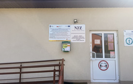 Zamontowany defibrylator AED przy filii Ośrodka Zdrowia w Tursku Wielkim. 