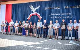 Podziękowania podarowane na jubileuszu 125 lecia szkoły. 