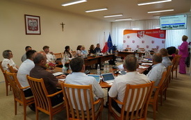 Radni Rady Miejskiej w Osieku podczas Absolutorium Burmistrza za 2025 rok