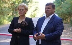 Burmistrz Miasta i Gminy Osiek Magdalena Marynowska i Wicewojewoda Świętokrzyski Michał Skotnicki