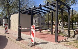 Etap budowy przystanku z szaletem