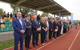 Reprezentanci samorząd&oacute;w z powiatu staszowskiego wraz z Burmistrz Osieka Magdaleną Marynowską. 