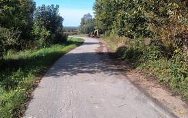 Prace porządkowe na drogach gminnych. 