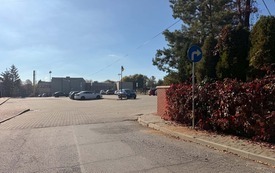 Zmiana organizacji ruchu na parkingu przy OPS, MGOK oraz Żłobku w Osieku nowe znaki drogowe. 