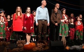 Podziękowania dla Weroniki Koźlarz-Dygulskiej, Kamili Gradkowskiej, Pawła Łacha oraz Doroty Kalinowskiej za przygotowanie Spektaklu "Cztery Pory Tradycji". 