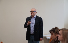 Przedstawiciel inicjatywy Kolej na Stasz&oacute;w. 