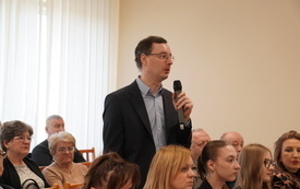 Przedstawiciel inicjatywy Kolej na Stasz&oacute;w. 