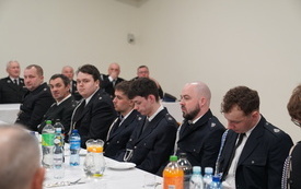 Druhowie OSP Szwagr&oacute;w podczas zebrania sprawozdawczo-wyborczego. 
