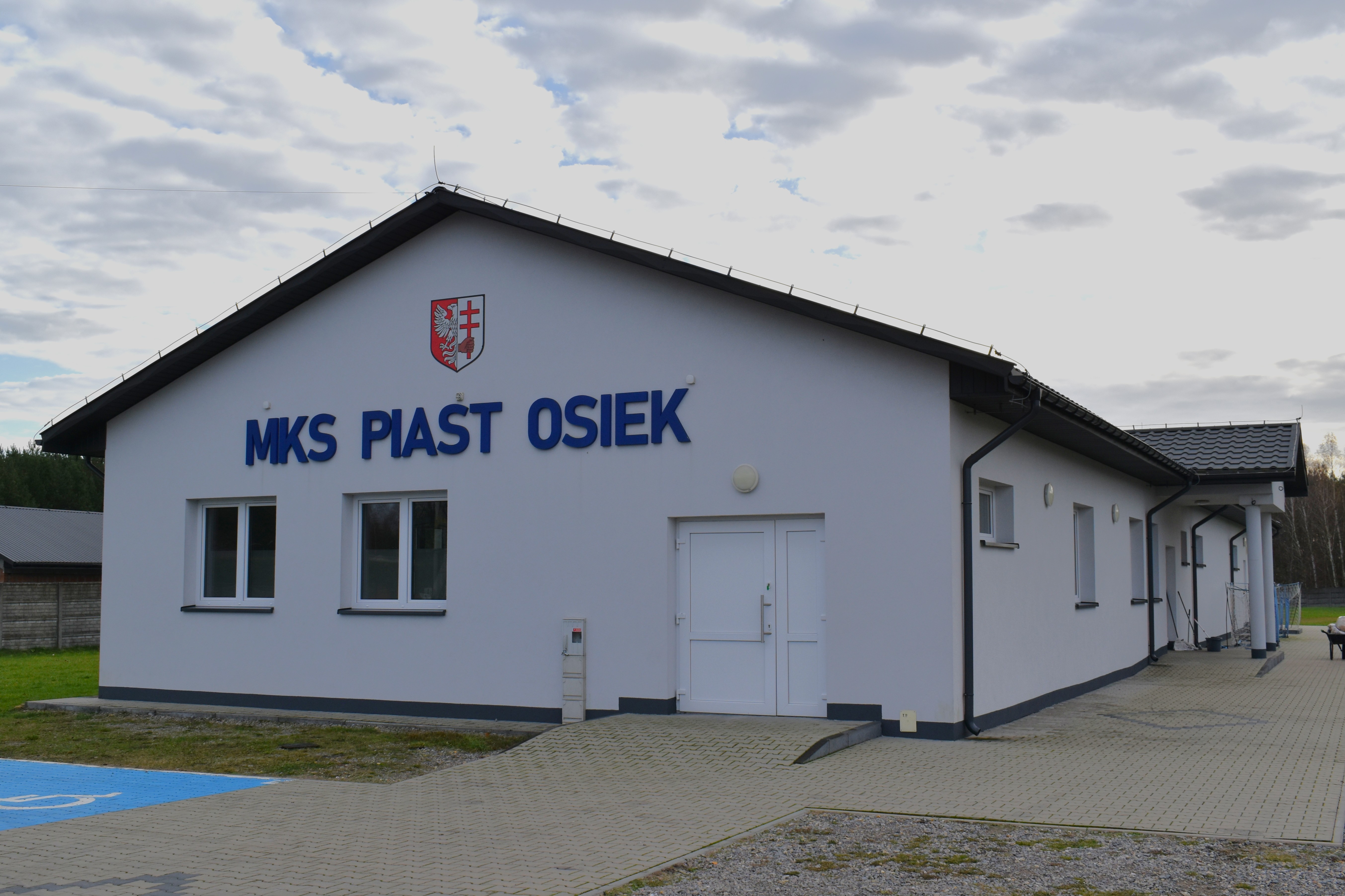 Budynek Miejskiego Klubu Sportowego "Piast" Osiek 