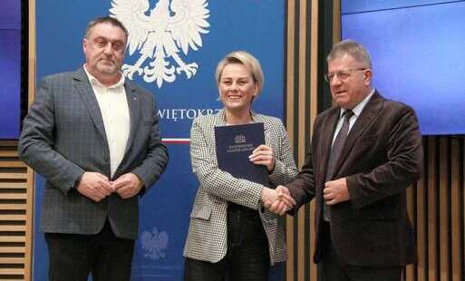 Podpisanie umowy w ramach Rządowego Programu „Pracownie Kompas Jutra" w 2026